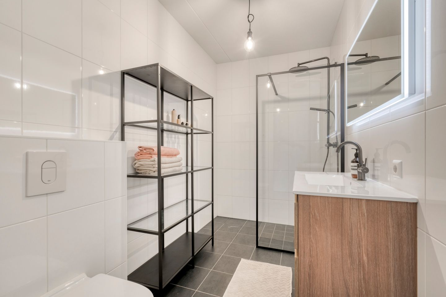 Foto 20 van Rinus Michelslaan 227