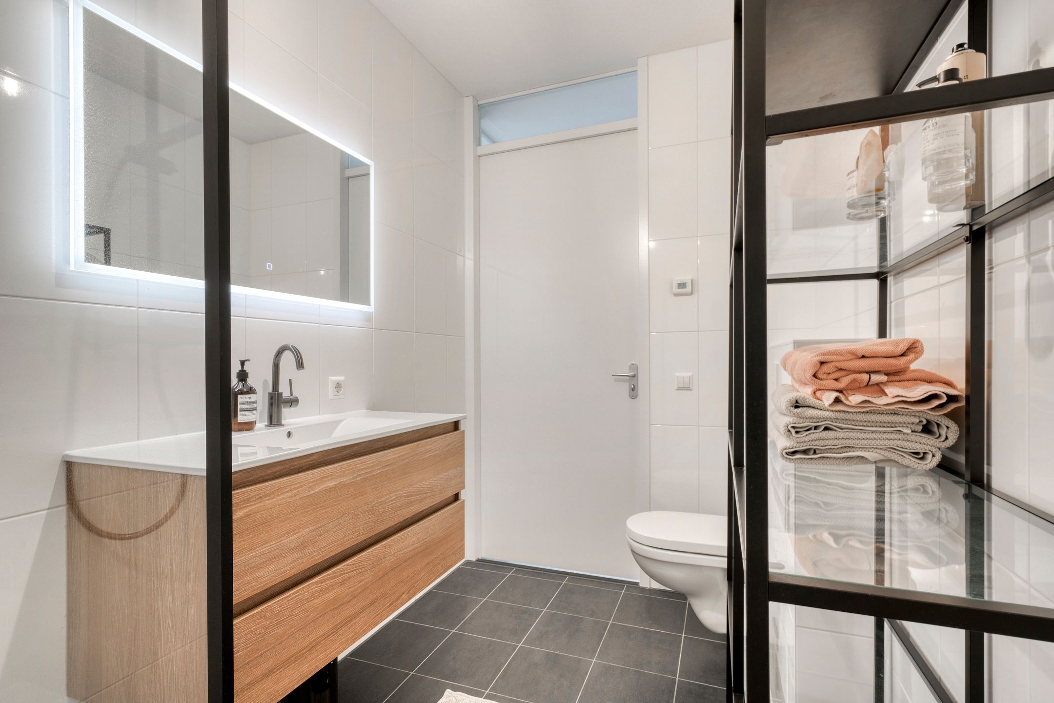 Foto 21 van Rinus Michelslaan 227