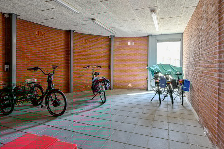 Foto 29 van Landbouwstraat 4-L