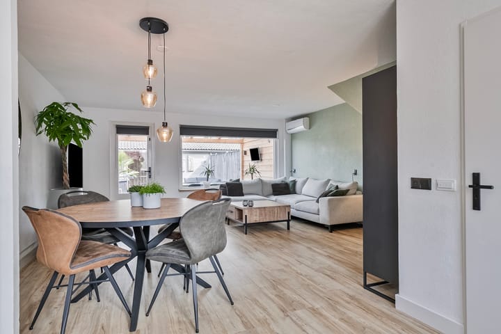 Photo 18 of Glenn Millerstraat 7