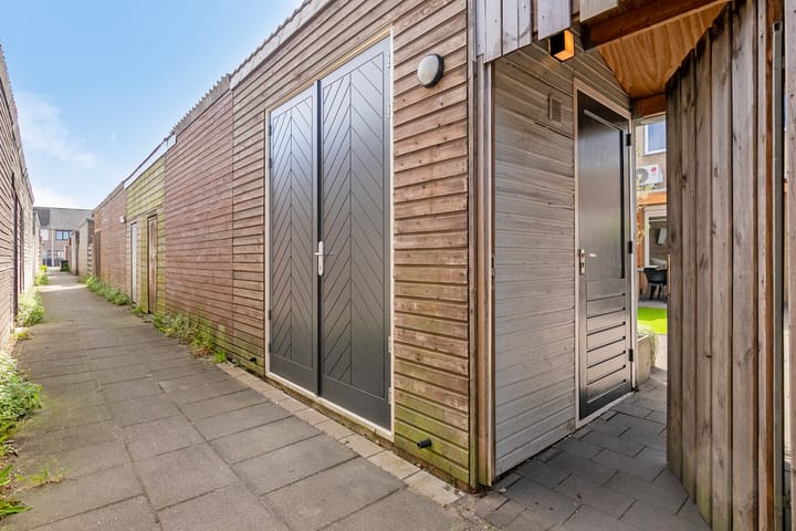 Photo 33 of Glenn Millerstraat 7