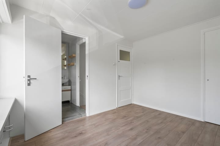 Foto 13 van Aart van der Leeuwstraat 26