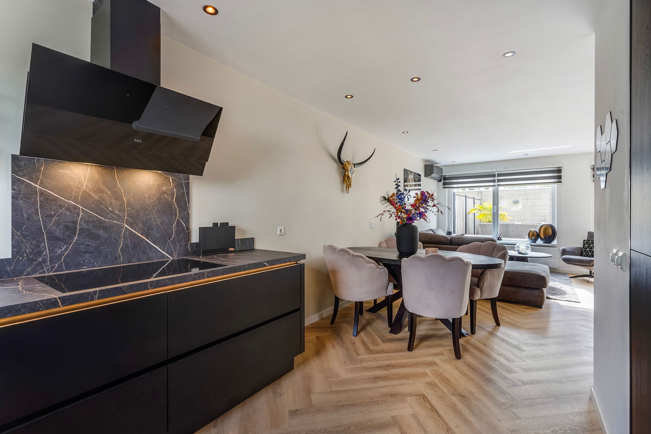 Foto 12 van Mosgroen 331