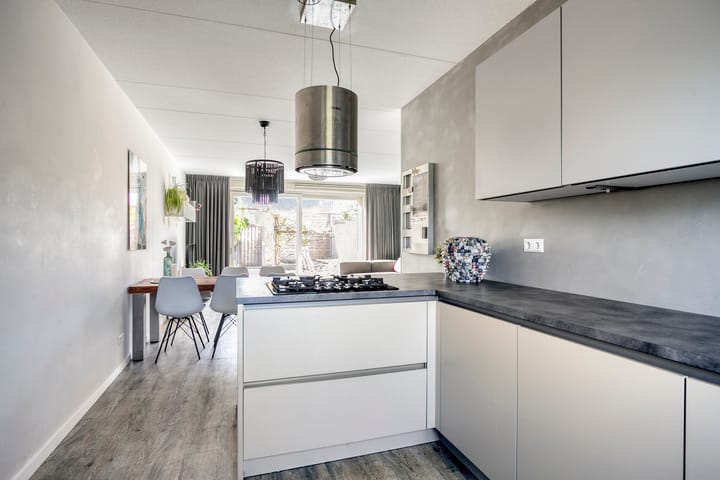 Foto 12 van Libellenlaan 54