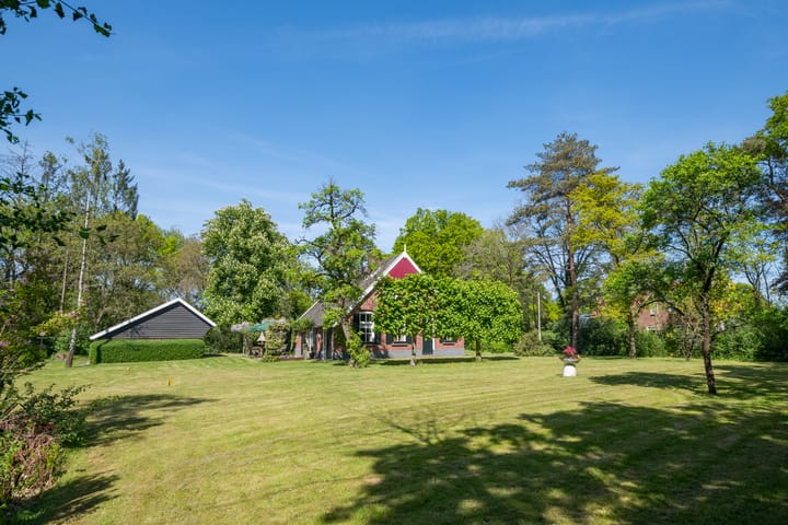 Foto 16 van Bredevoortsestraatweg 139