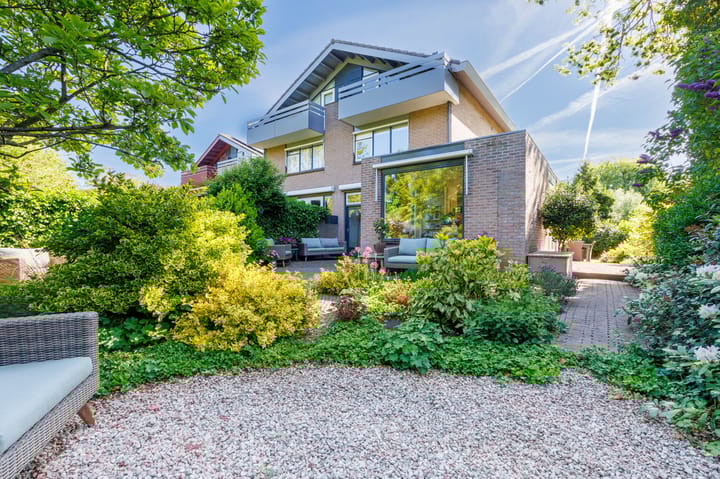 Foto 1 van Zonnebloem 2