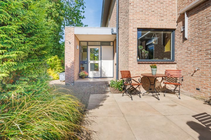 Foto 4 van Zonnebloem 2