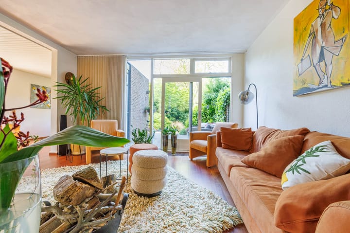 Foto 9 van Zonnebloem 2