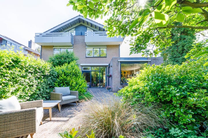 Foto 20 van Zonnebloem 2