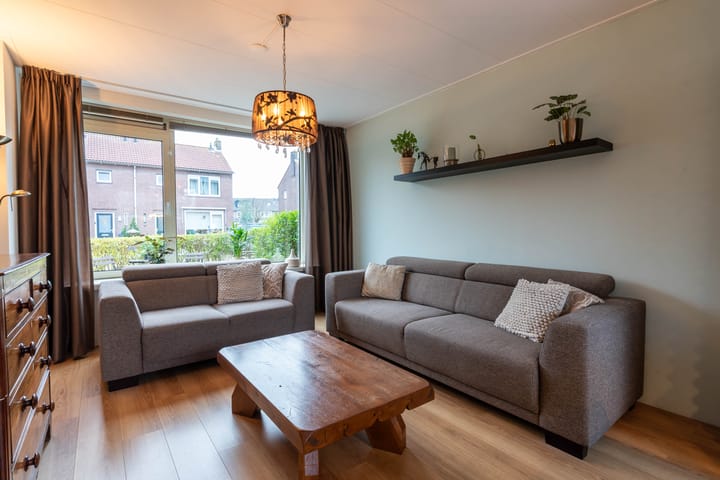 Photo 8 of Winterstraat 17