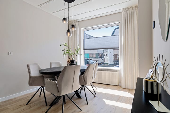 Foto 9 van Resedastraat 23