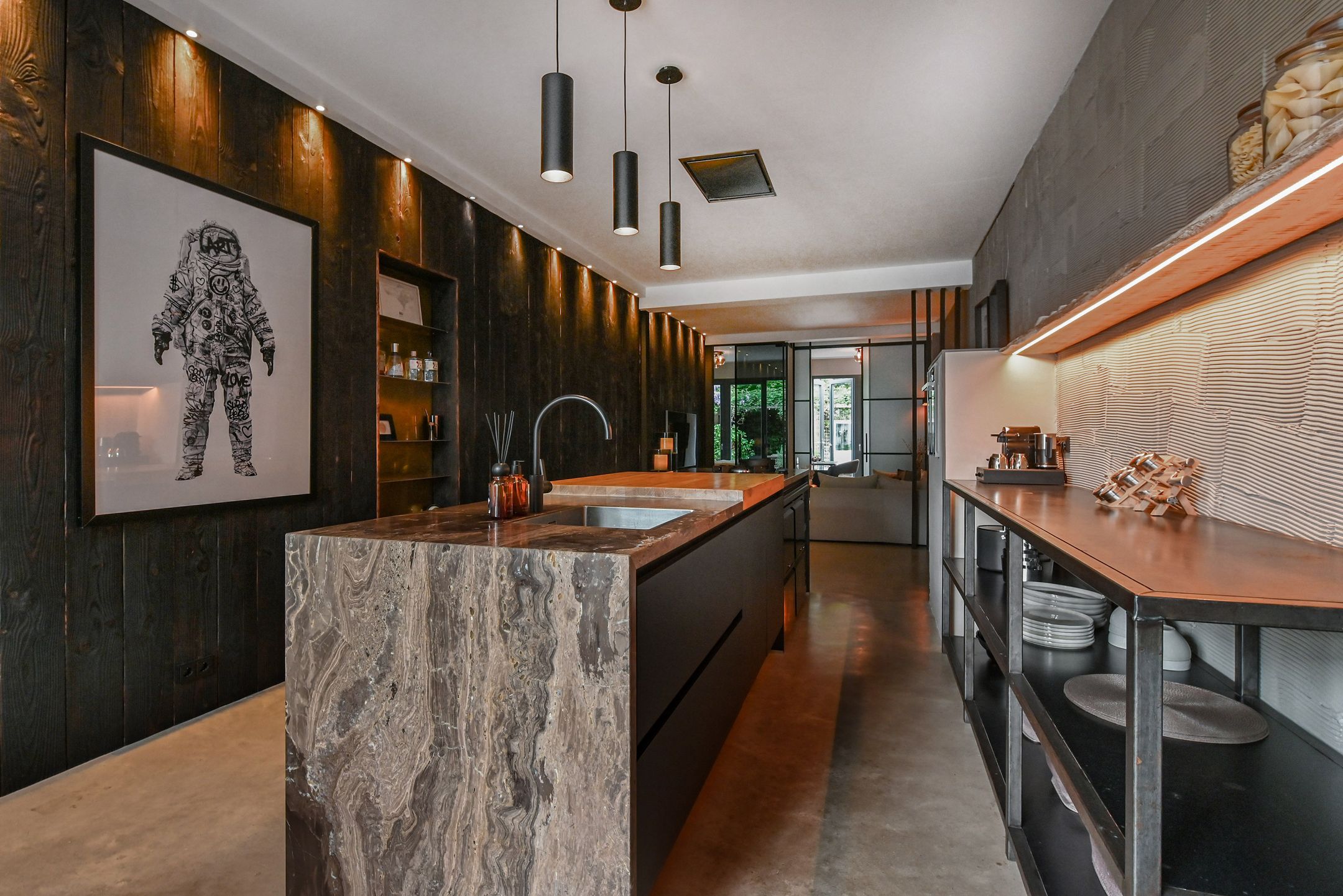 Foto 15 van Veenkade 159