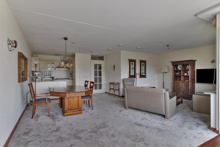 Photo 2 of Gustav Vasaborg 27