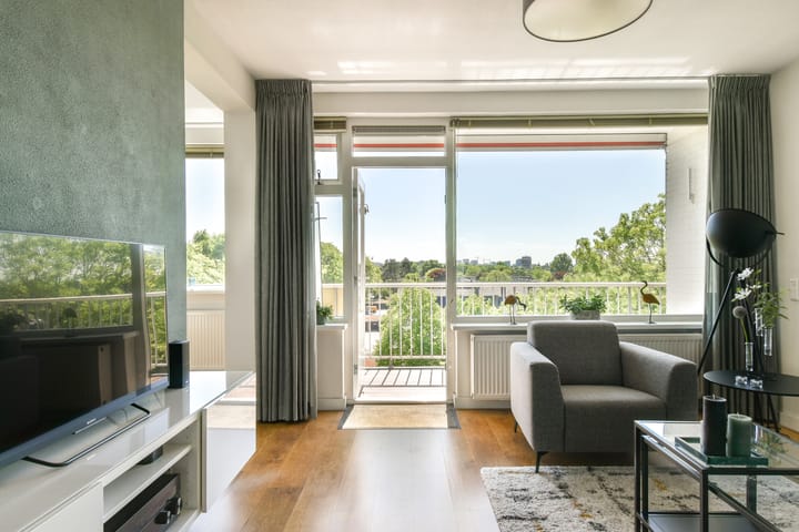 Photo 4 of Laan van Ouderzorg 219