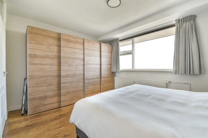 Photo 15 of Laan van Ouderzorg 219