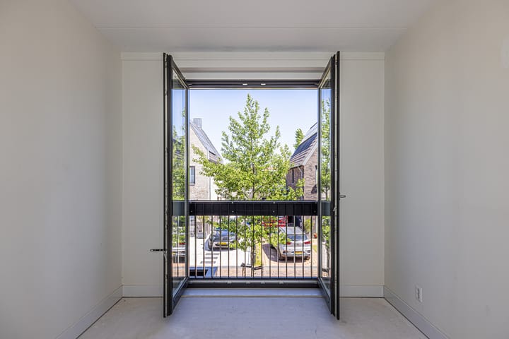 Foto 24 van Meeroever 57