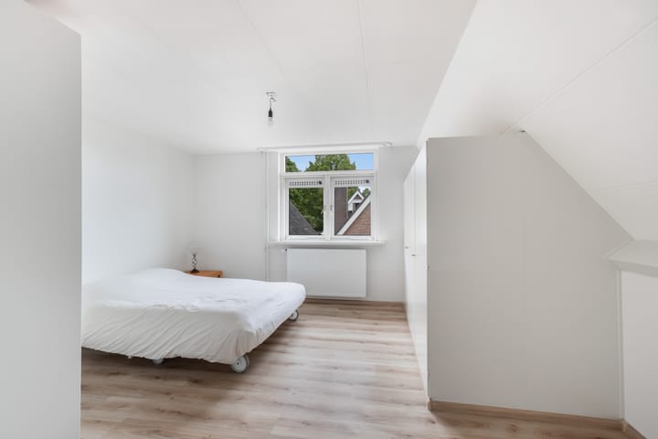 Foto 21 van Weegbree 2