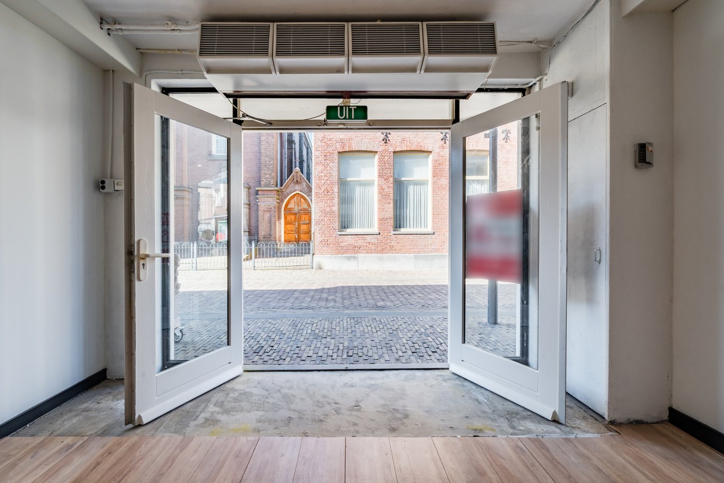 View photo 4 of Voorstraat 97-A