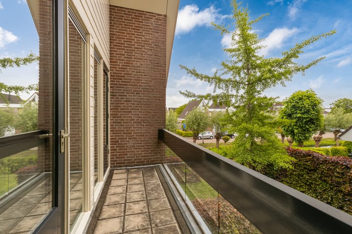 Foto 26 van Weegbree 2