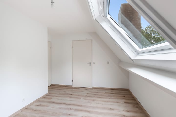 Foto 34 van Weegbree 2