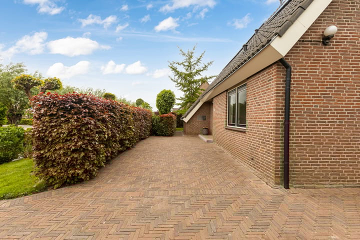 Foto 48 van Weegbree 2