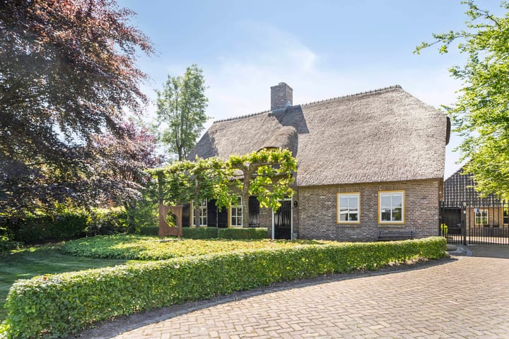 Foto 3 van Alphensebaan 4