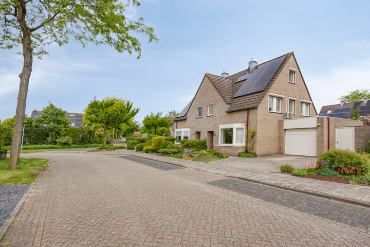 Foto 2 van Den Akker 14