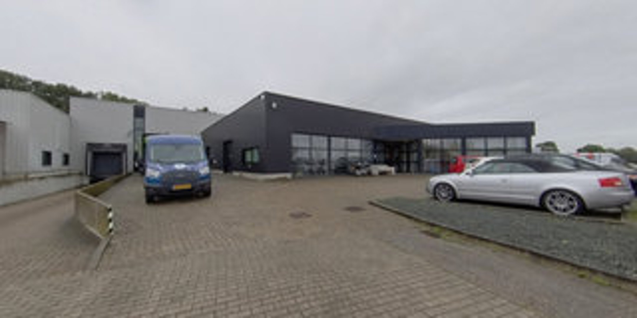 View 360° photos