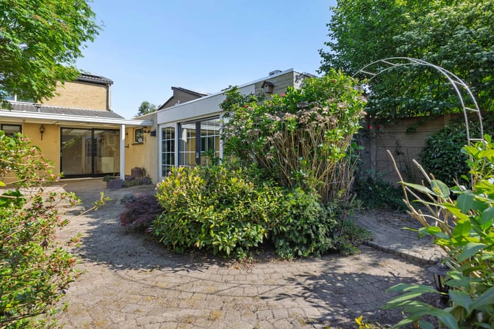 Foto 33 van Van der Duyn van Maasdamstraat 42