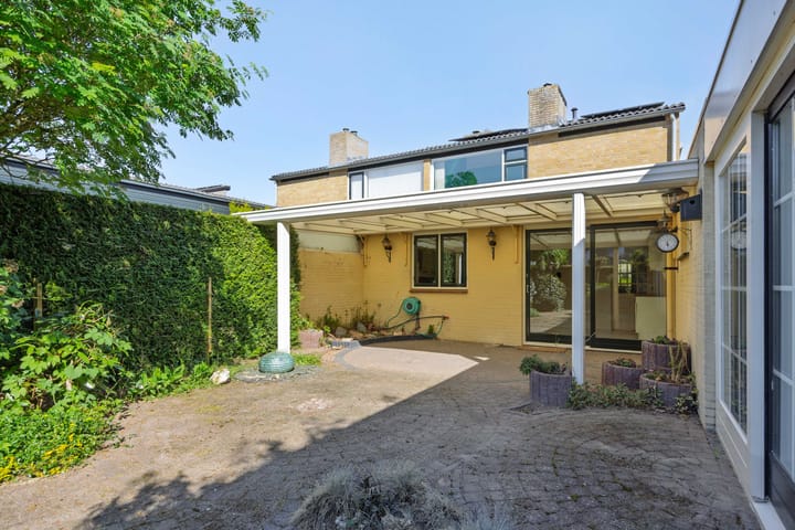 Foto 36 van Van der Duyn van Maasdamstraat 42