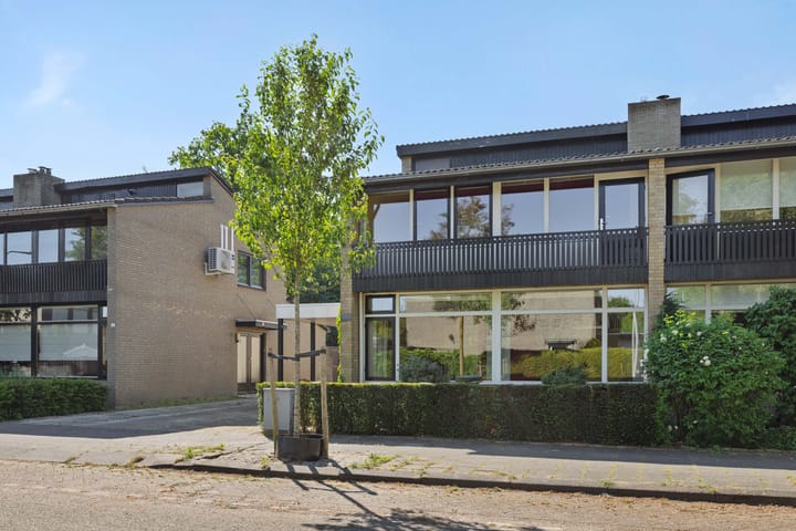 Foto 41 van Van der Duyn van Maasdamstraat 42