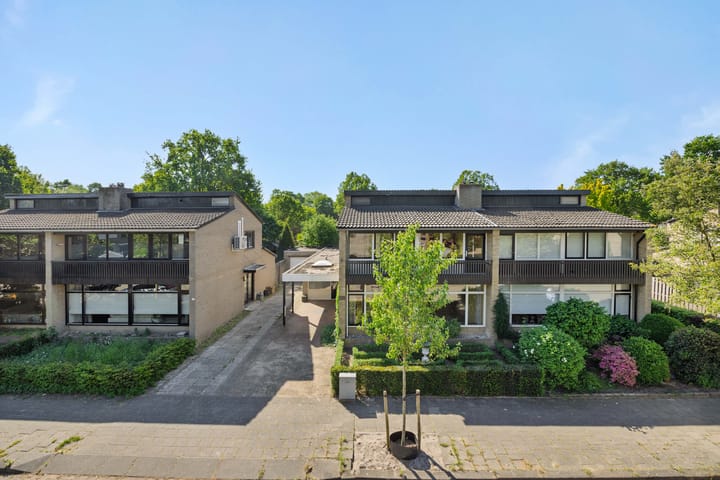 Foto 45 van Van der Duyn van Maasdamstraat 42