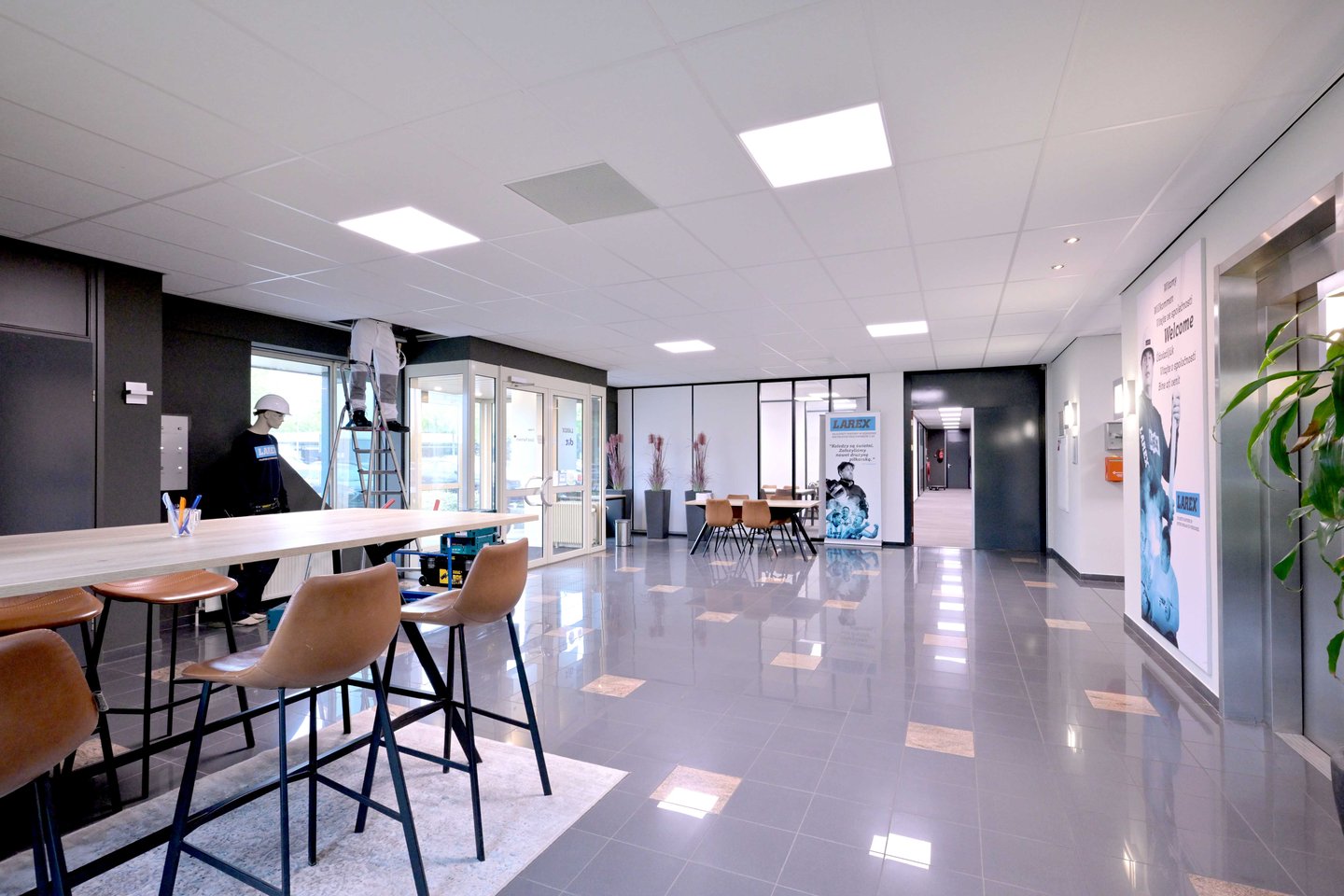 View photo 5 of Maagdenburgstraat 10