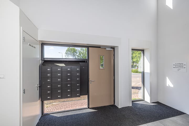 Photo 7 of Meeroever 67