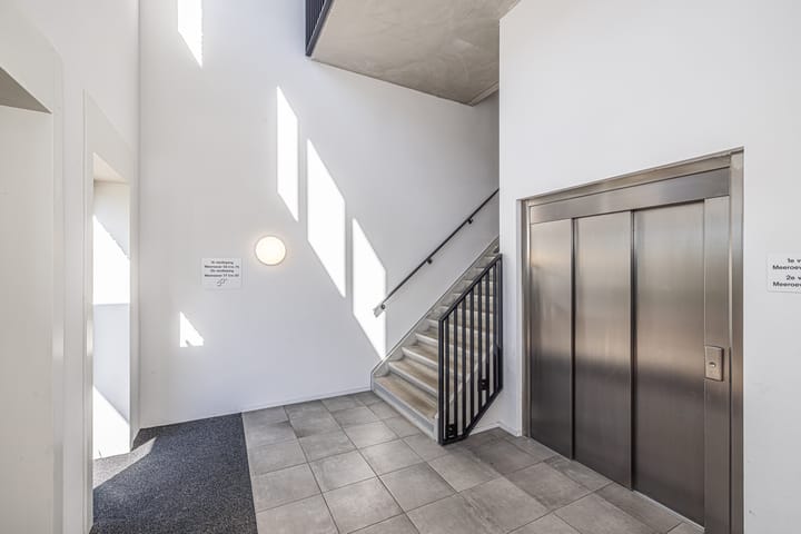 Photo 8 of Meeroever 67