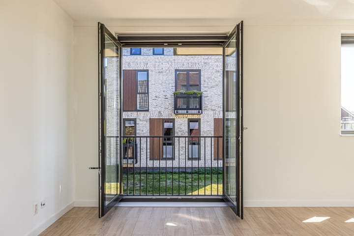 Photo 20 of Meeroever 67