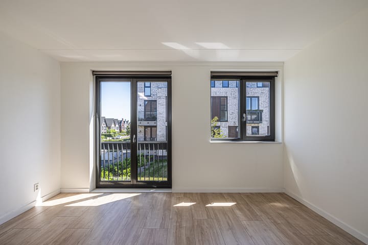 Photo 24 of Meeroever 67