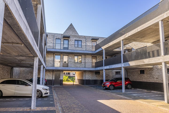 Photo 34 of Meeroever 67