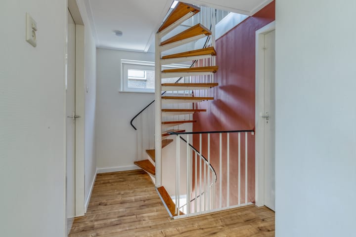 Foto 16 van Prins Bernhardlaan 18