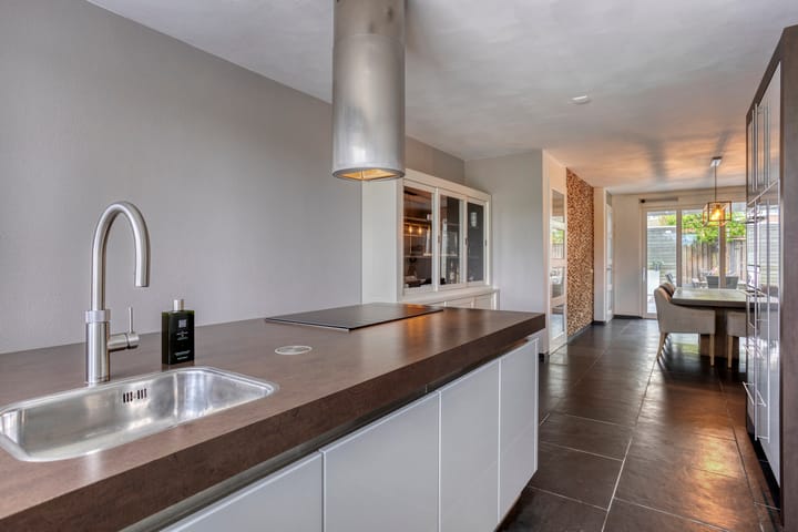 Foto 7 van Regenboogven 33