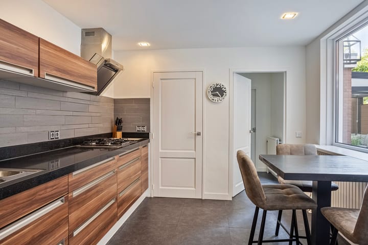 Foto 10 van Molenstraat 1