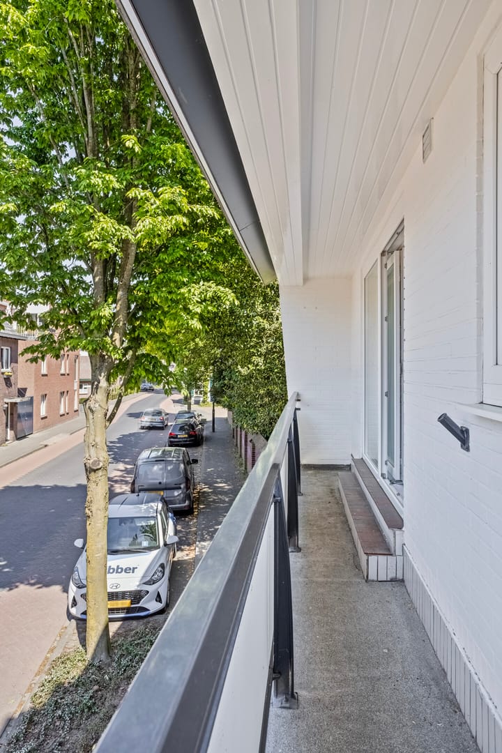 Foto 23 van Molenstraat 1