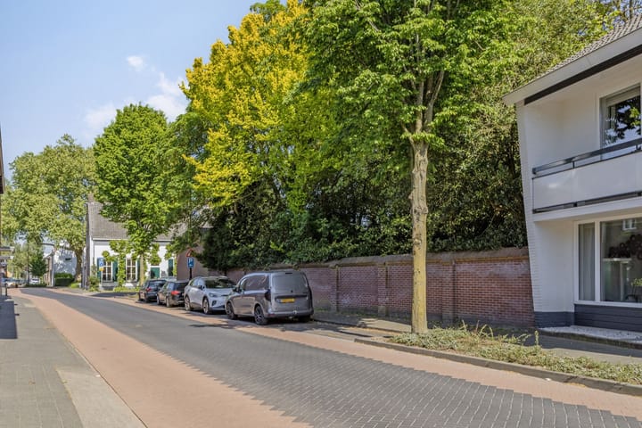 Foto 35 van Molenstraat 1