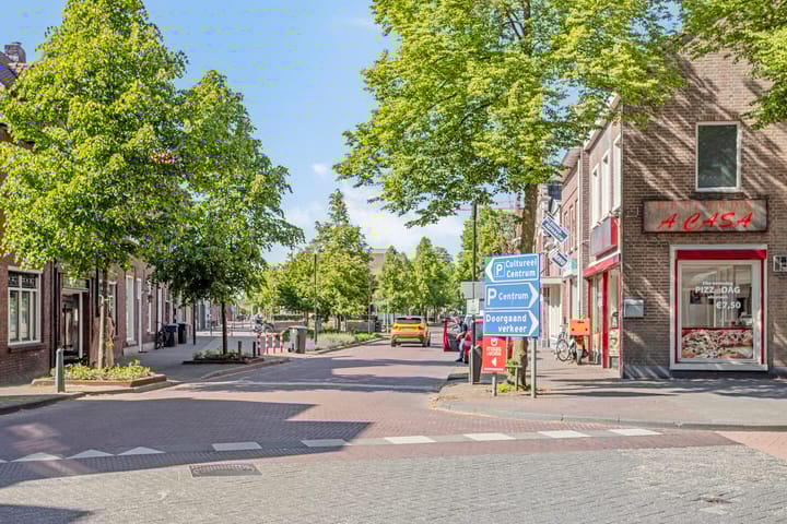 Foto 37 van Molenstraat 1