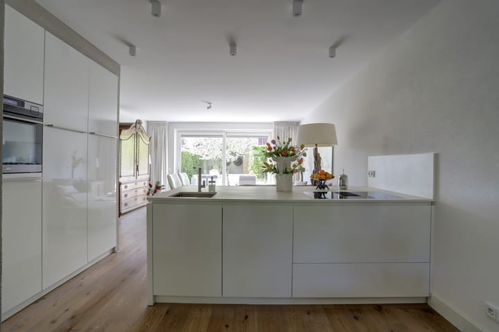 Photo 7 of Venestraat 28