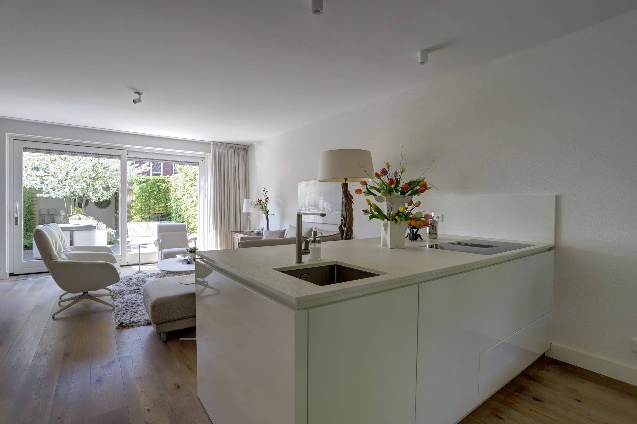 Foto 15 van Venestraat 28