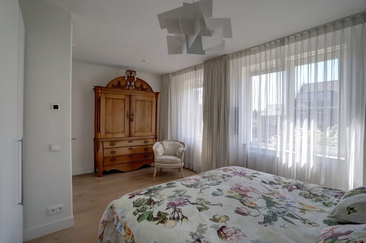 Photo 19 of Venestraat 28