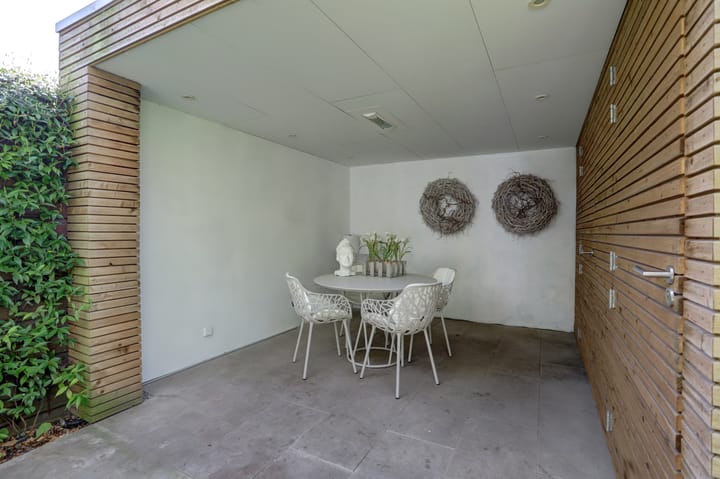 Photo 35 of Venestraat 28