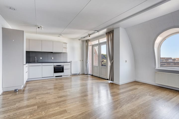 Foto 6 van Julianaplein 45