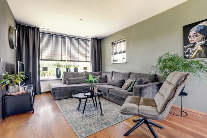 Foto 2 van Nieuwsteeg 24